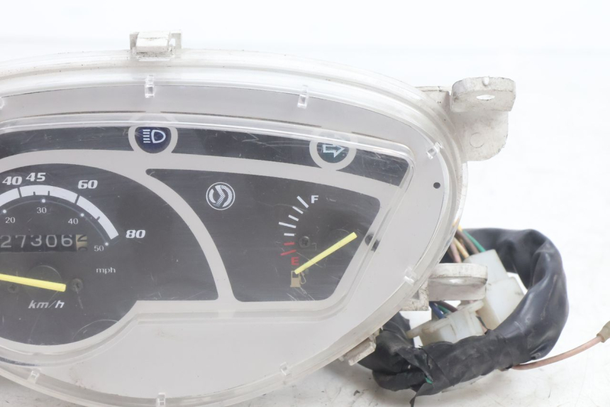 photo de TACHOMETER SYM ORBIT 2 4T 50 (2008 - 2017) - Zoom auf Gebrauchszustand