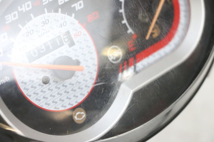 photo de TACHOMETER SYM ORBIT III 3 4T 50 (2018 - 2021) - Zoom auf Gebrauchszustand