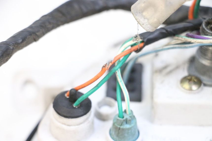 photo de TACHOMETER SYM ORBIT III 3 4T 50 (2018 - 2021) - Oberflächenzustand und Material