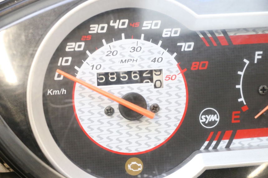 photo de TACHOMETER SYM ORBIT III 3 4T 50 (2018 - 2021) - Hochauflösende Nahaufnahme