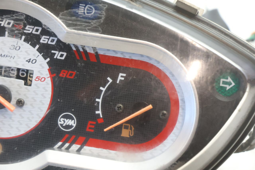 photo de TACHOMETER  SYM ORBIT III 3 4T 50 (2021 - 2025) - Zoom auf Gebrauchszustand