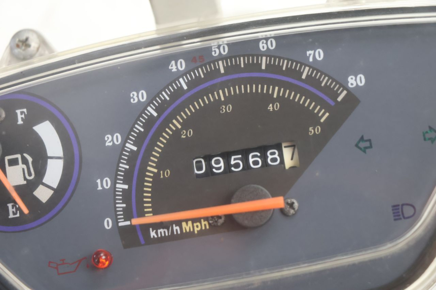 photo de TACHOMETER IMF INDUSTRIE PACH 2T 50 (2009 - 2013) - Zoom auf Gebrauchszustand