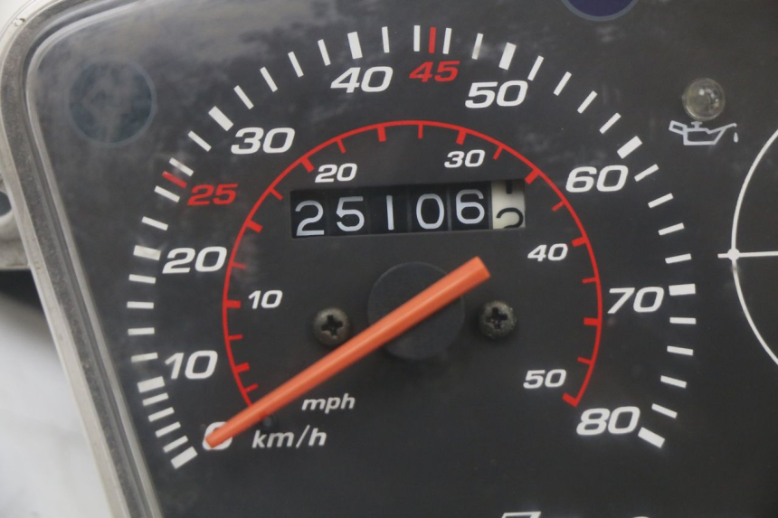 photo de TACHOMETER PEUGEOT KISBEE 2T 50 (2010 - 2017) - Detailansicht des Bauteils