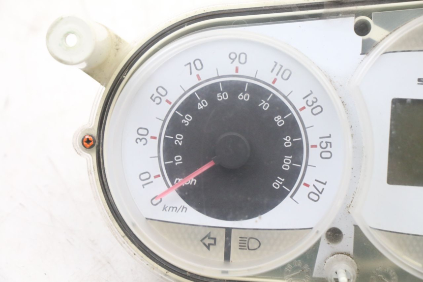 photo de TACHOMETER PEUGEOT SATELIS COMPRESSOR K15 125 (2006 - 2009) - Detailansicht des Bauteils