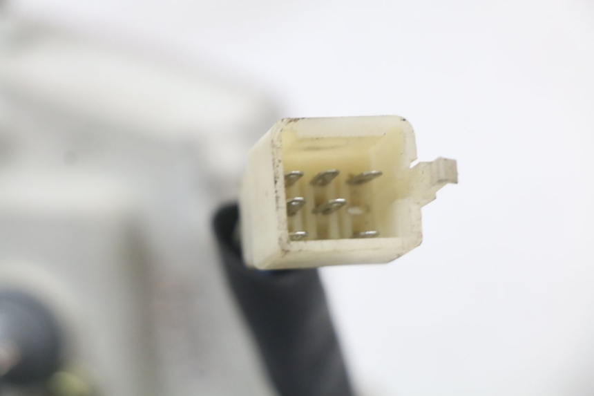 photo de TACHOMETER  PEUGEOT STREETZONE 4T 50 (2018 - 2023) - Oberflächenzustand und Material