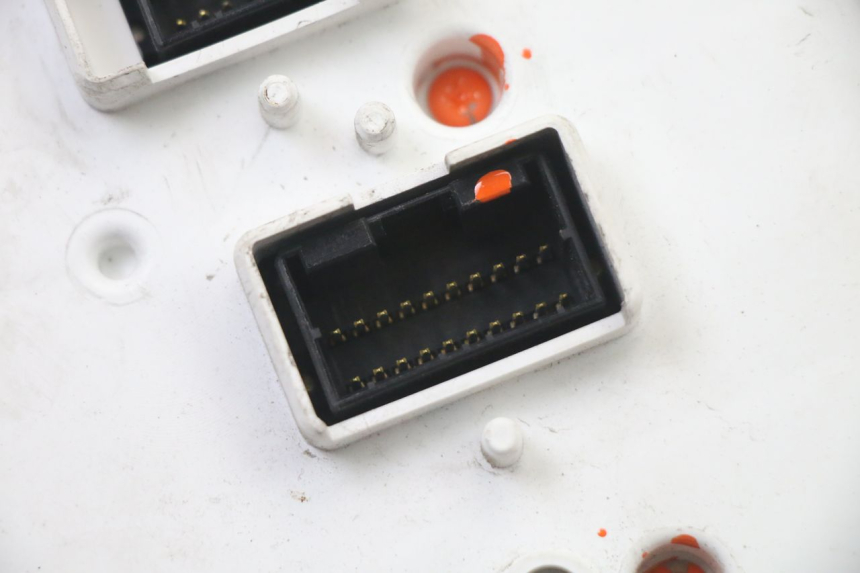 photo de TACHOMETER PIAGGIO MP3 LT 400 (2007 - 2012) - Weitere Ansicht des Artikels