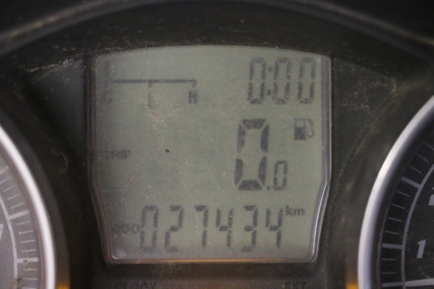 photo de TACHOMETER PIAGGIO MP3 LT 400 (2007 - 2012) - Zoom auf Gebrauchszustand