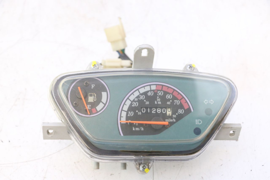photo de TACHOMETER  VASTRO R-ONE 4T 50 (2014 - 2022) - Hauptansicht