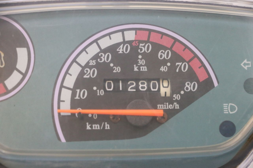 photo de TACHOMETER  VASTRO R-ONE 4T 50 (2014 - 2022) - Geprüftes Gebrauchtteil