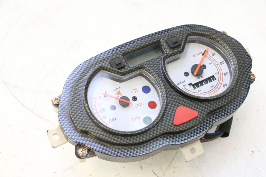 photo de TACHOMETER  ORCAL RAPTOR 50 (2015 - 2021) - Alternative Perspektive