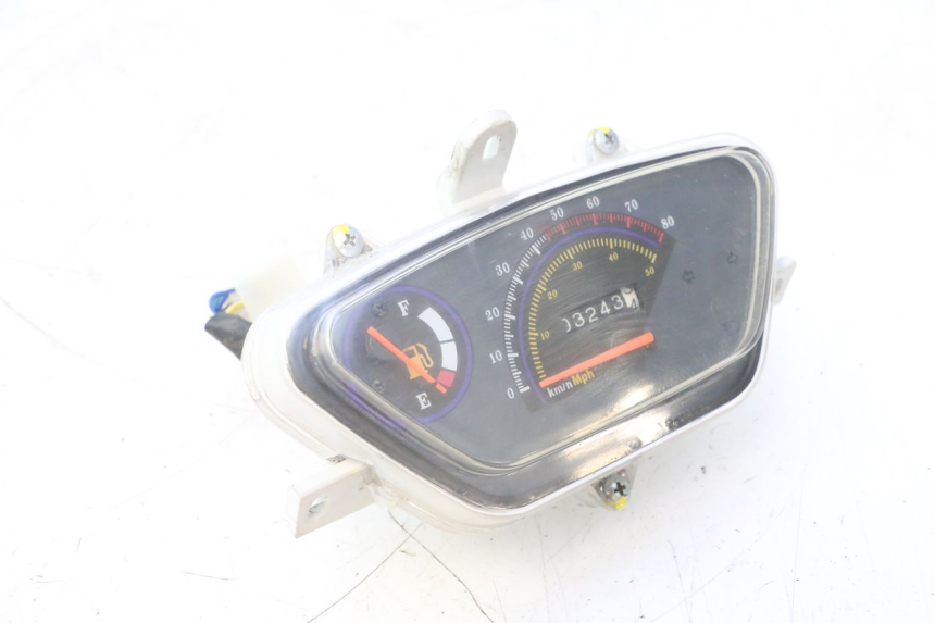 photo de TACHOMETER  LAZIO RENO 50 (2016 - 2021) - Oberflächenzustand und Material