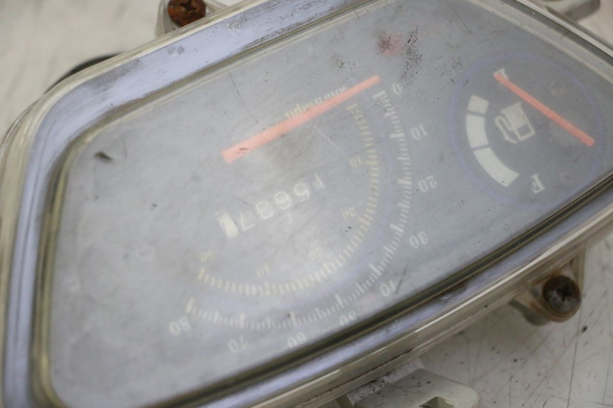 photo de TACHOMETER TNT MOTOR ROMA 10' 2T 50 (2011 - 2018) - Alternative Perspektive