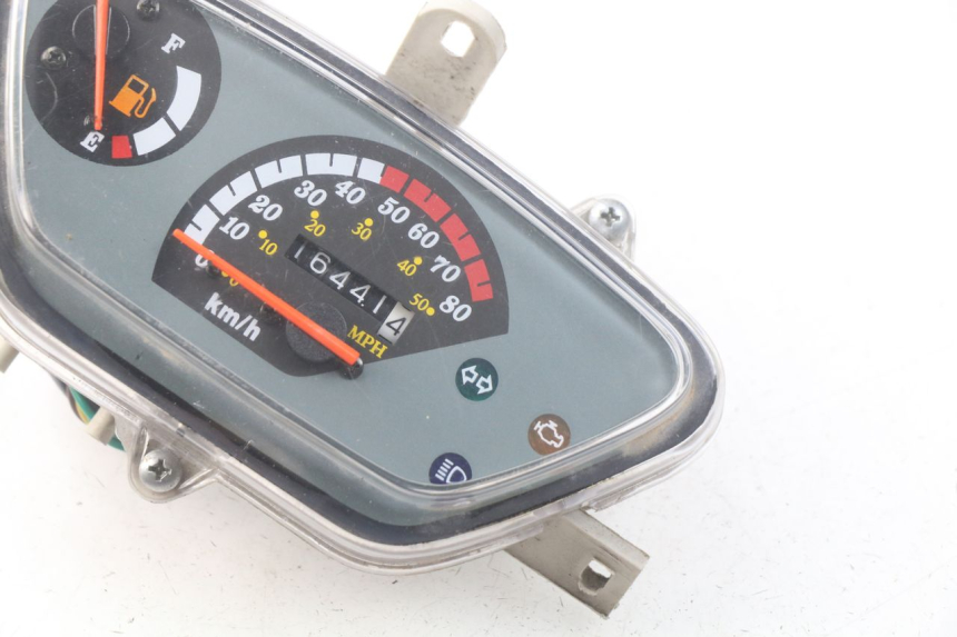 photo de TACHOMETER TNT MOTOR ROMA 10' 4T 50 (2019 - 2022) - Details der Befestigungspunkte