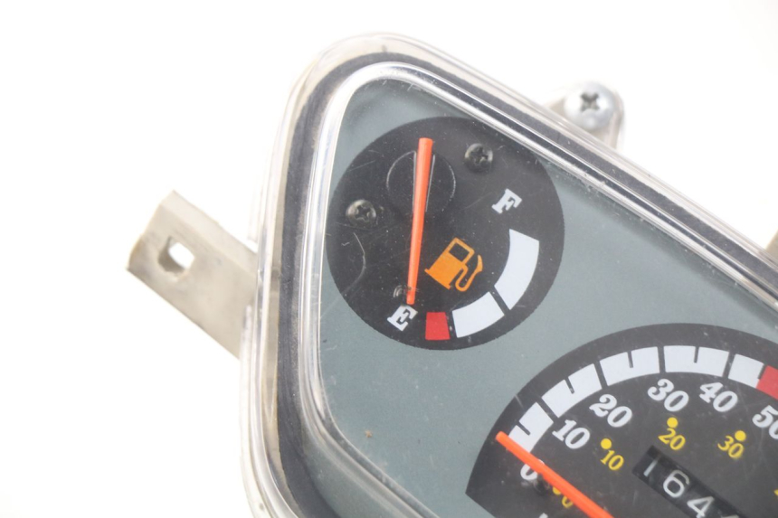 photo de TACHOMETER TNT MOTOR ROMA 10' 4T 50 (2019 - 2022) - Oberflächenzustand und Material