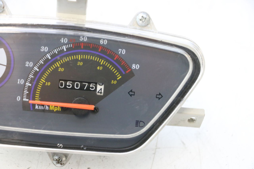 photo de TACHOMETER TNT MOTOR ROMA 10' 4T 50 (2007 - 2018) - Details der Befestigungspunkte