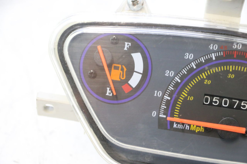 photo de TACHOMETER TNT MOTOR ROMA 10' 4T 50 (2007 - 2018) - Oberflächenzustand und Material