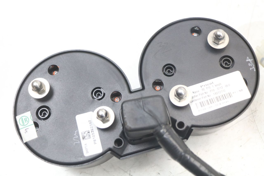 photo de TACHOMETER  ROYAL ENFIELD CONTINENTAL GT 650 (2019 - 2024) - Oberflächenzustand und Material