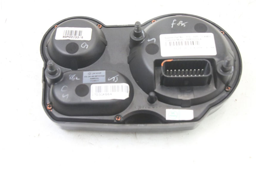 photo de TACHOMETER  ROYAL ENFIELD HYMALAYAN 410 (2016 - 2023) - Oberflächenzustand und Material