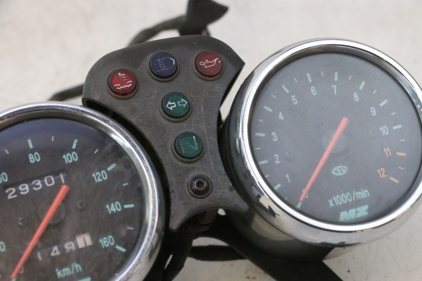 photo de TACHOMETER  MZ RT 125 (2000 - 2008) - Detailansicht des Bauteils
