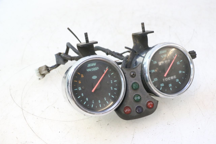 photo de TACHOMETER  MZ RT 125 (2000 - 2008) - Zoom auf Komponenten