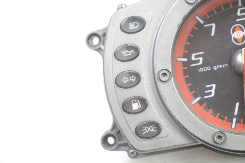 photo de TACHOMETER  GILERA RUNNER SP 50 (2006 - 2008) - Detailansicht des Bauteils