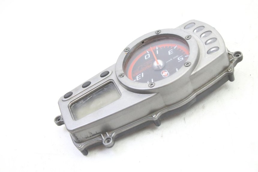photo de TACHOMETER  GILERA RUNNER SP 50 (2006 - 2008) - Oberflächenzustand und Material