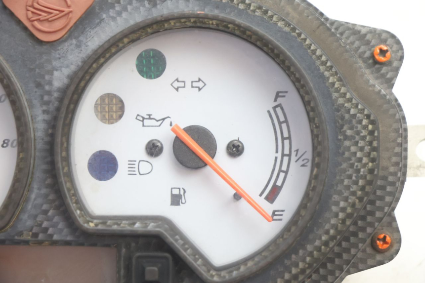 photo de TACHOMETER KEEWAY RY6 2T 50 (2011 - 2019) - Zoom auf Gebrauchszustand