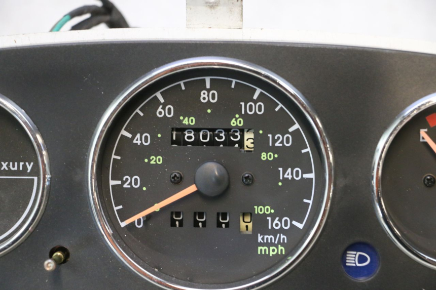 photo de TACHOMETER  DAELIM S2 125 (2006 - 2007) - Fokus auf die Struktur