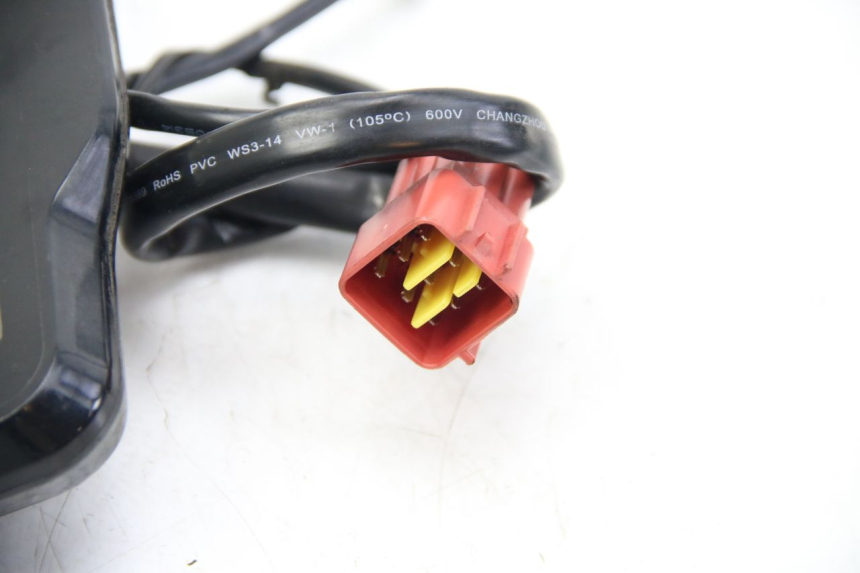 photo de TACHOMETER LVNENG S5 1 (2019 - 2023) - Oberflächenzustand und Material