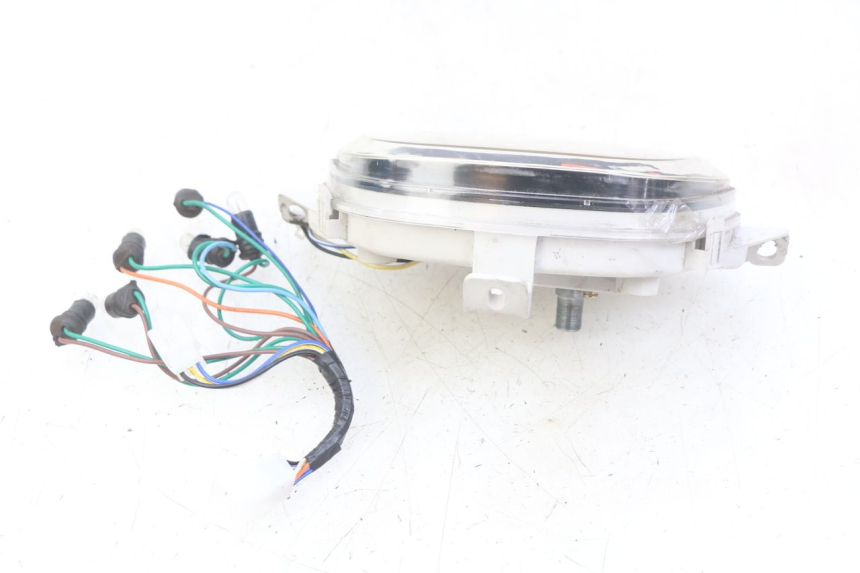 photo de TACHOMETER JM MOTORS SANTANA 50 (2014 - 2023) - Oberflächenzustand und Material