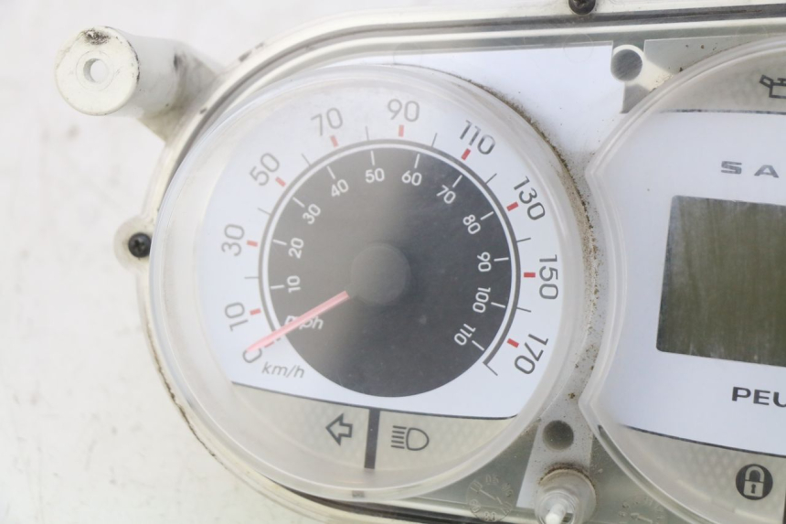 photo de TACHOMETER PEUGEOT SATELIS COMPRESSOR K15 125 (2006 - 2009) - Weitere Ansicht des Artikels