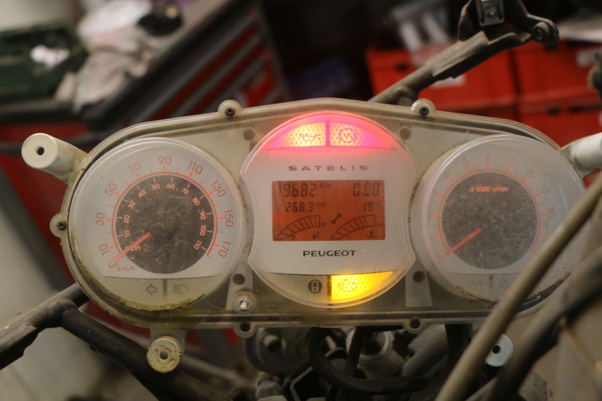 photo de TACHOMETER PEUGEOT SATELIS COMPRESSOR K15 125 (2006 - 2009) - Detaillierte Sichtprüfung