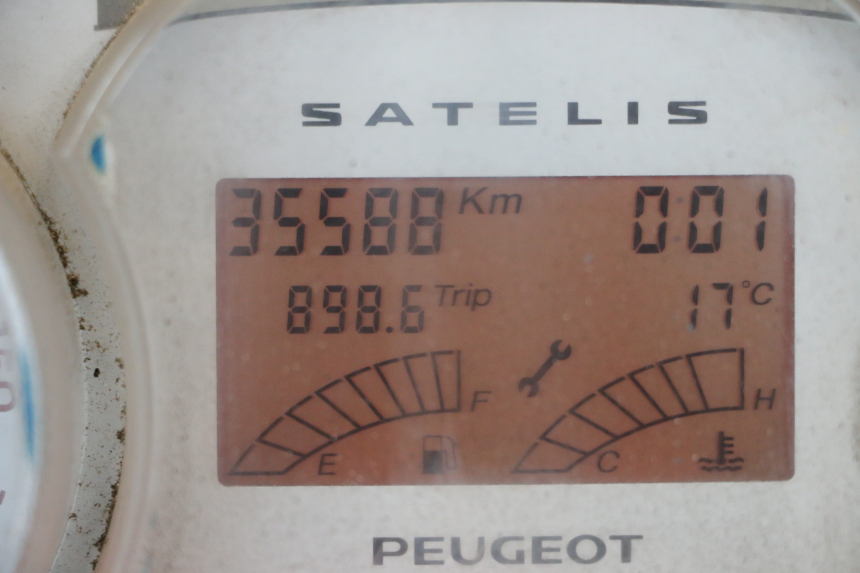 photo de TACHOMETER PEUGEOT SATELIS COMPRESSOR K15 125 (2006 - 2009) - Zoom auf Gebrauchszustand