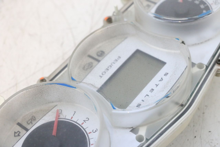 photo de TACHOMETER PEUGEOT SATELIS COMPRESSOR K15 125 (2006 - 2009) - Gesamtansicht des Produkts