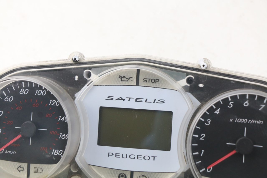 photo de TACHOMETER  PEUGEOT SATELIS 300 (2012 - 2015) - Weitere Ansicht des Artikels