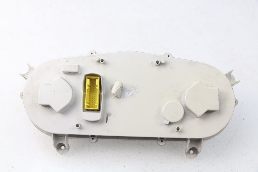 photo de TACHOMETER  PEUGEOT SATELIS 300 (2012 - 2015) - Details der Befestigungspunkte