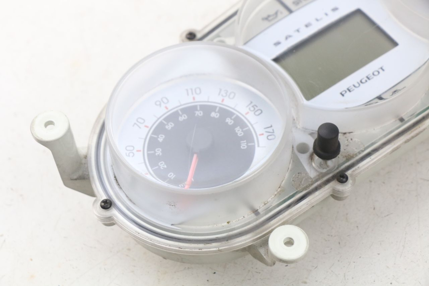 photo de TACHOMETER PEUGEOT SATELIS 125 (2006 - 2009) - Technische Nahaufnahme