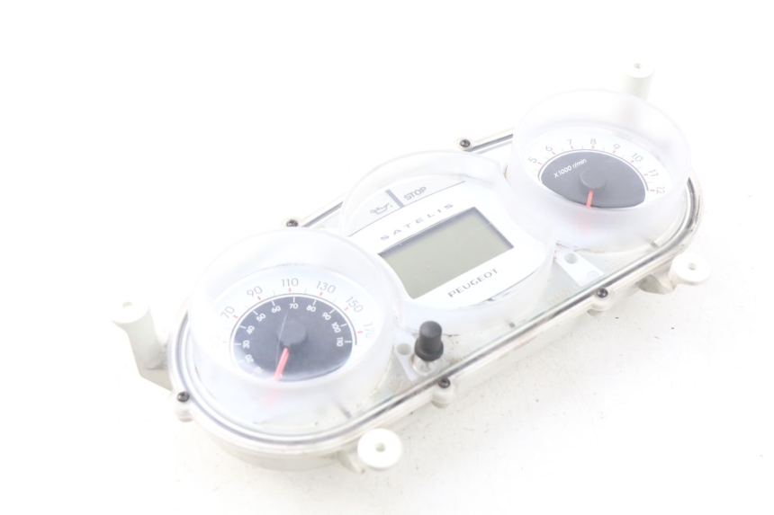 photo de TACHOMETER PEUGEOT SATELIS 125 (2006 - 2009) - Oberflächenzustand und Material