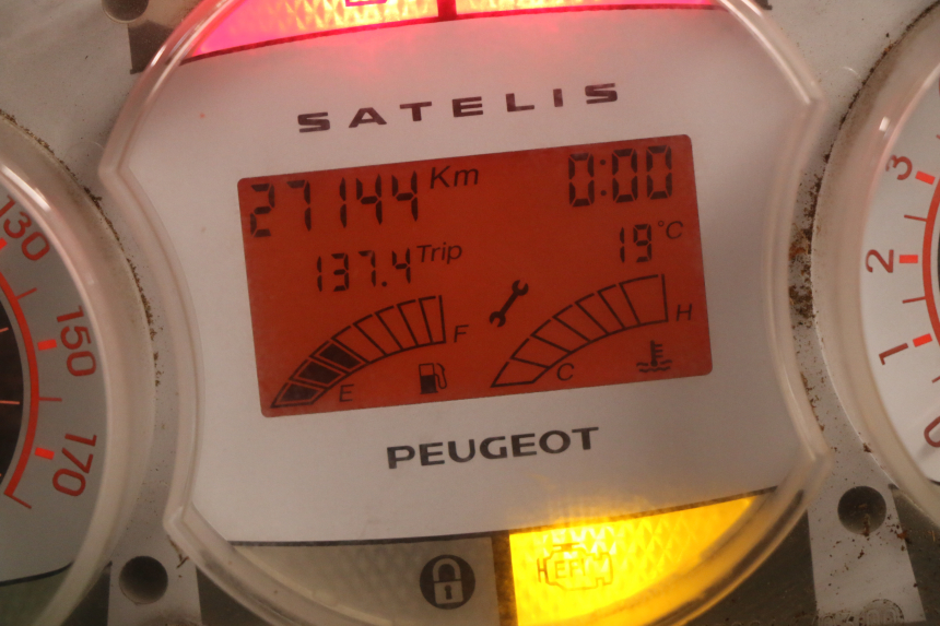 photo de TACHOMETER PEUGEOT SATELIS 125 (2006 - 2009) - Detaillierte Sichtprüfung