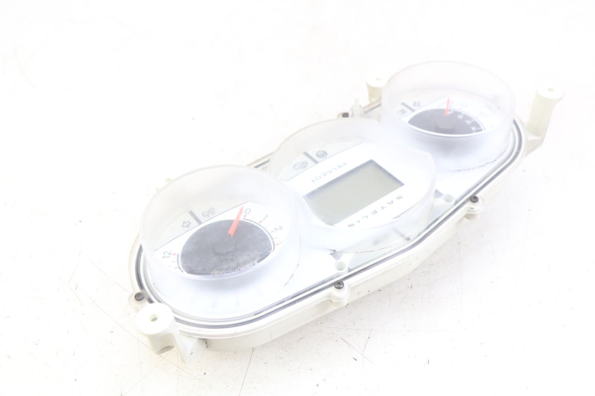 photo de TACHOMETER PEUGEOT SATELIS 125 (2006 - 2009) - Alternative Perspektive