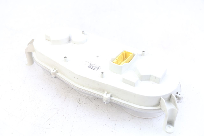 photo de TACHOMETER PEUGEOT SATELIS 125 (2006 - 2009) - Oberflächenzustand und Material