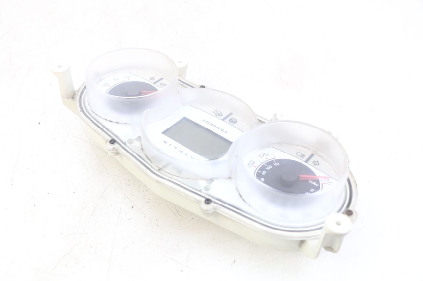 photo de TACHOMETER PEUGEOT SATELIS 125 (2010 - 2012) - Zoom auf Gebrauchszustand