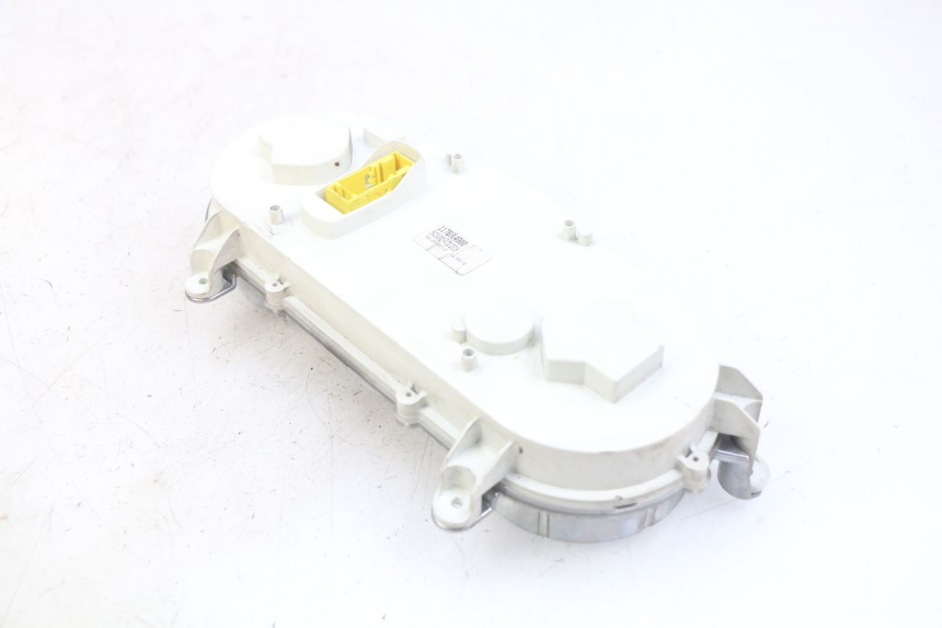 photo de TACHOMETER PEUGEOT SATELIS 125 (2010 - 2012) - Zoom auf Gebrauchszustand