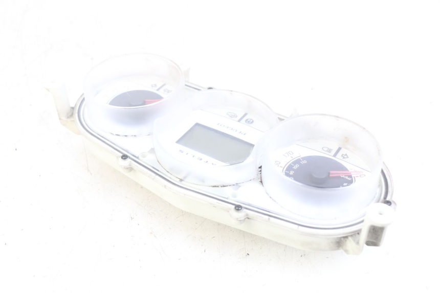 photo de TACHOMETER PEUGEOT SATELIS 125 (2006 - 2009) - Oberflächenzustand und Material