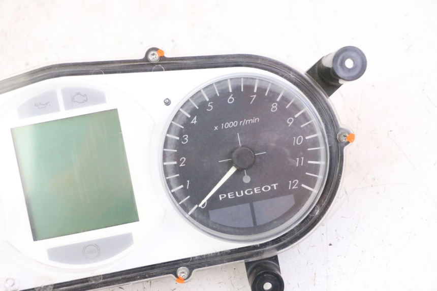 photo de TACHOMETER  PEUGEOT SATELIS 125 (2013 - 2018) - Zoom auf Komponenten