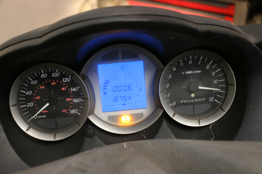 photo de TACHOMETER  PEUGEOT SATELIS 125 (2013 - 2018) - Detaillierte Sichtprüfung