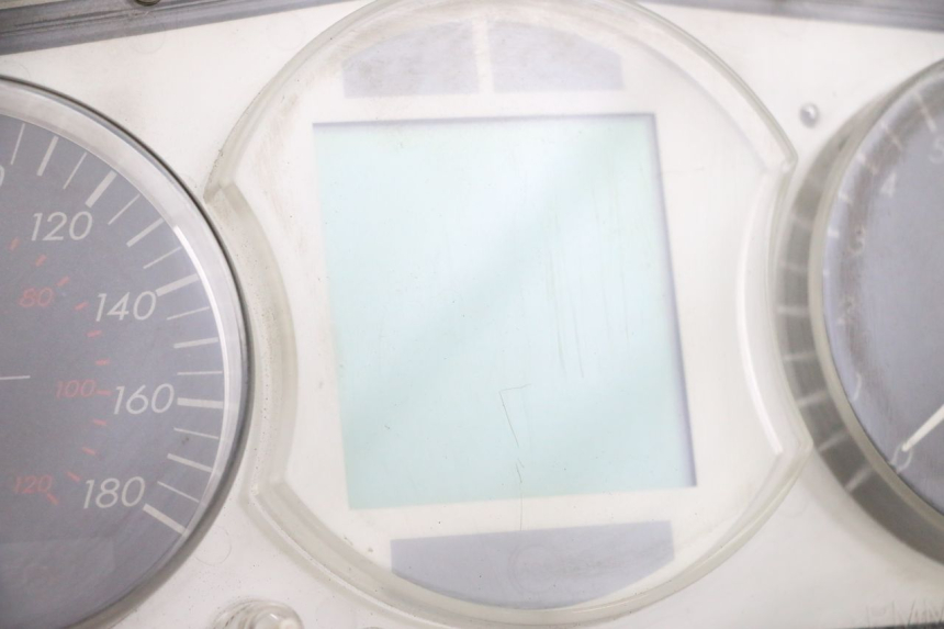 photo de TACHOMETER  PEUGEOT SATELIS 125 (2013 - 2018) - Zoom auf Gebrauchszustand