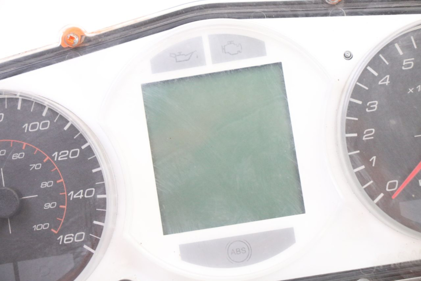 photo de TACHOMETER  PEUGEOT SATELIS 125 (2013 - 2018) - Zoom auf Gebrauchszustand