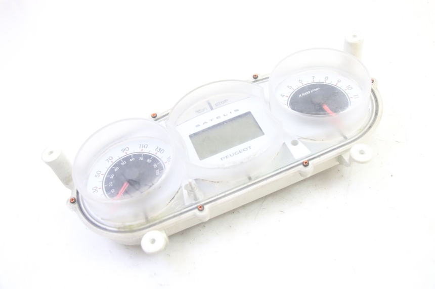 photo de TACHOMETER  PEUGEOT SATELIS 250 (2006 - 2012) - Details der Befestigungspunkte