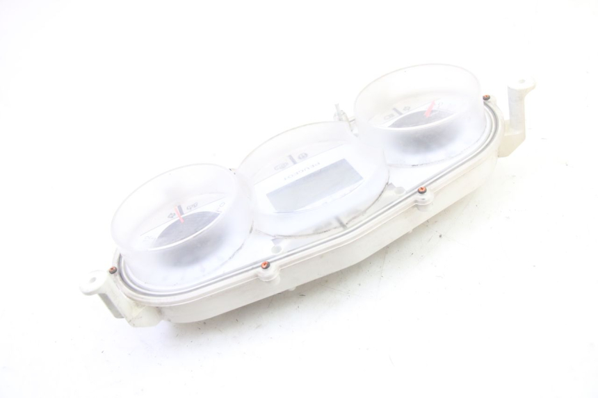 photo de TACHOMETER  PEUGEOT SATELIS 250 (2006 - 2012) - Oberflächenzustand und Material